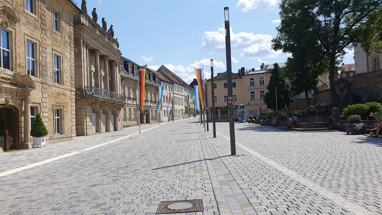 Opernstrasse Richtung Markt